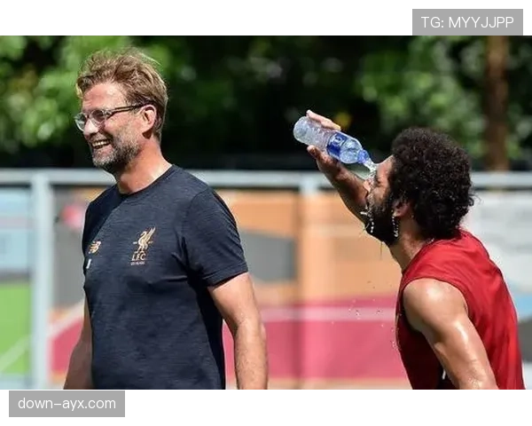 萨利巴回应球迷提问：身处大俱乐部压力是荣幸，我们有能力夺冠